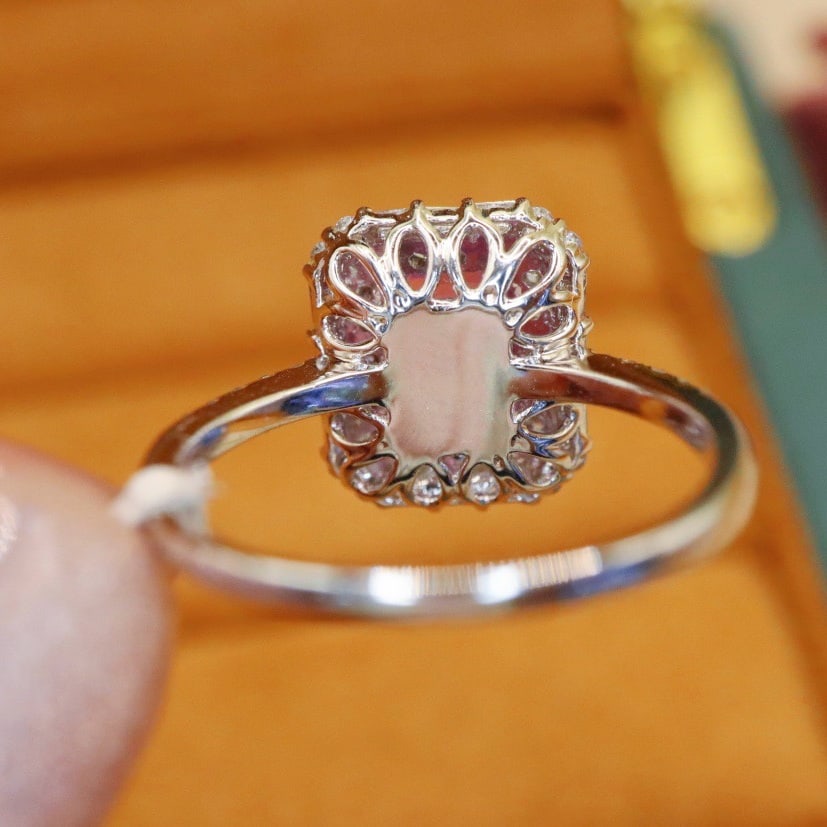 14k Gold 1.98 Ctw Natural Padparadscha Sapphire & Diamond Ring - 4