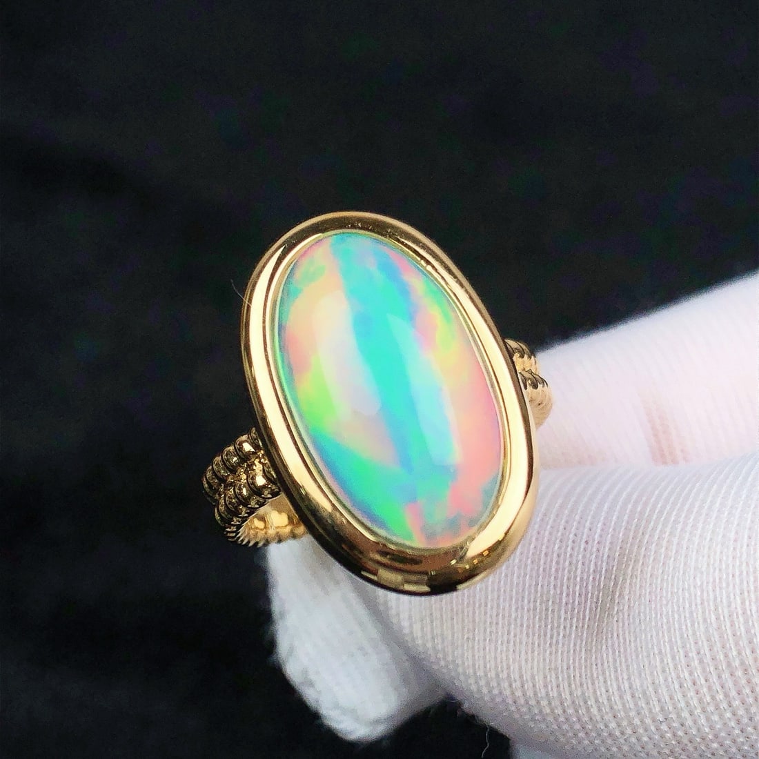 14k Gold 4.36 Ct Natural Opal & Solitaire Ring - 2