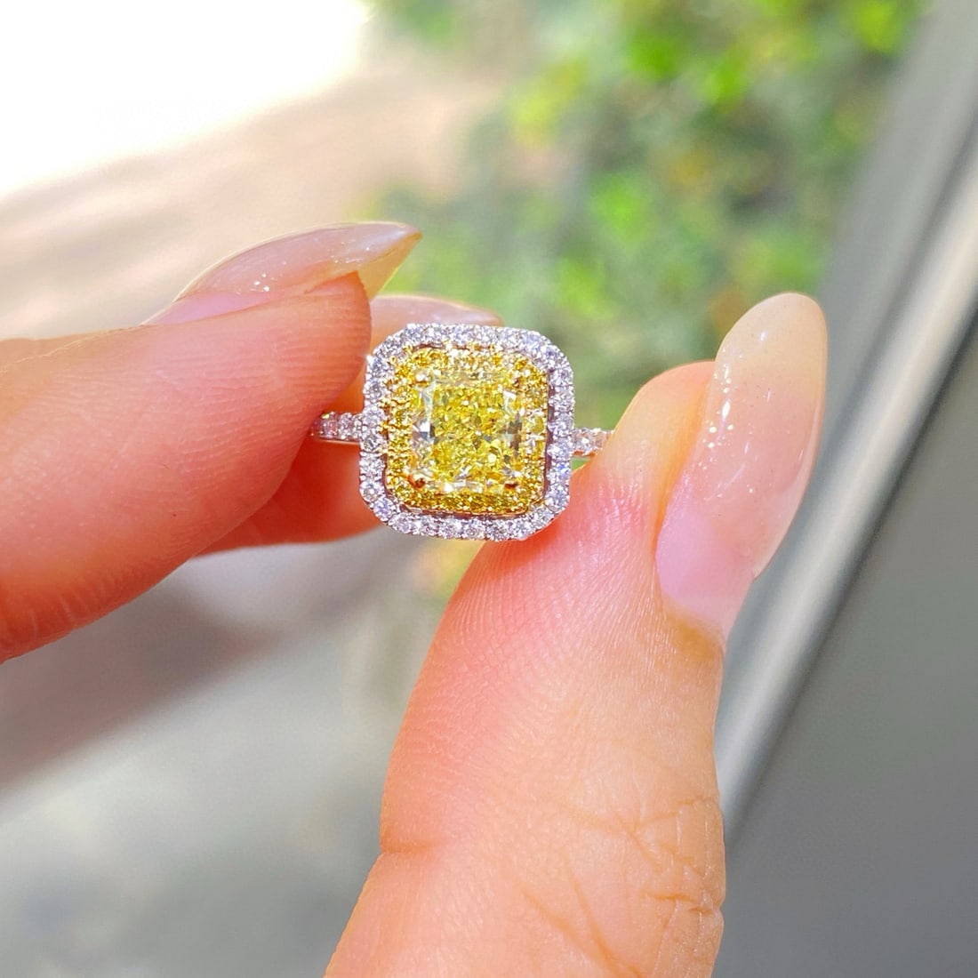 Gia Certified 14k Gold 1.37 Ctw Natural Yellow Diamond & Diamond Ring - 2