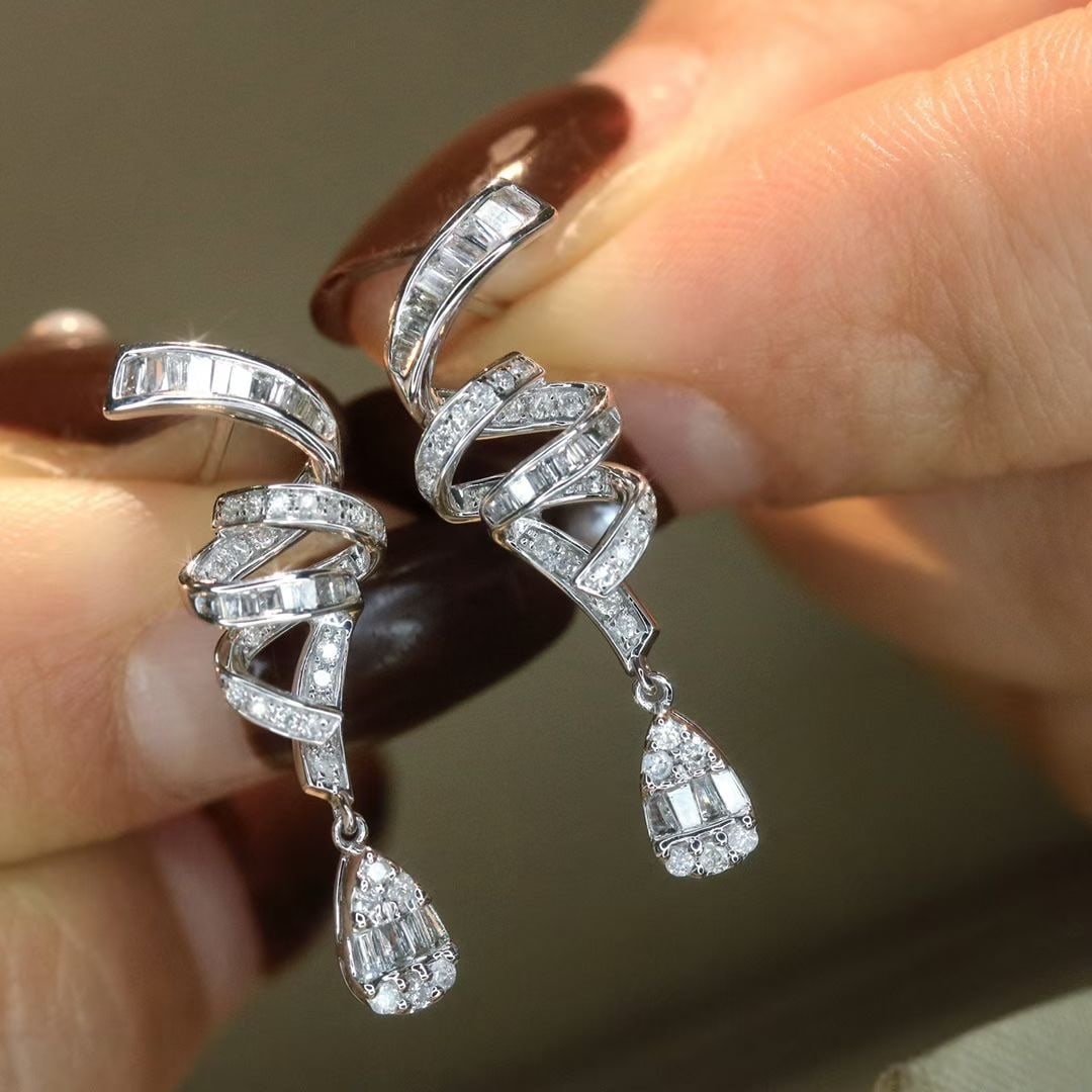 14k Gold 0.6 Ct Natural H Diamond Earrings - 2