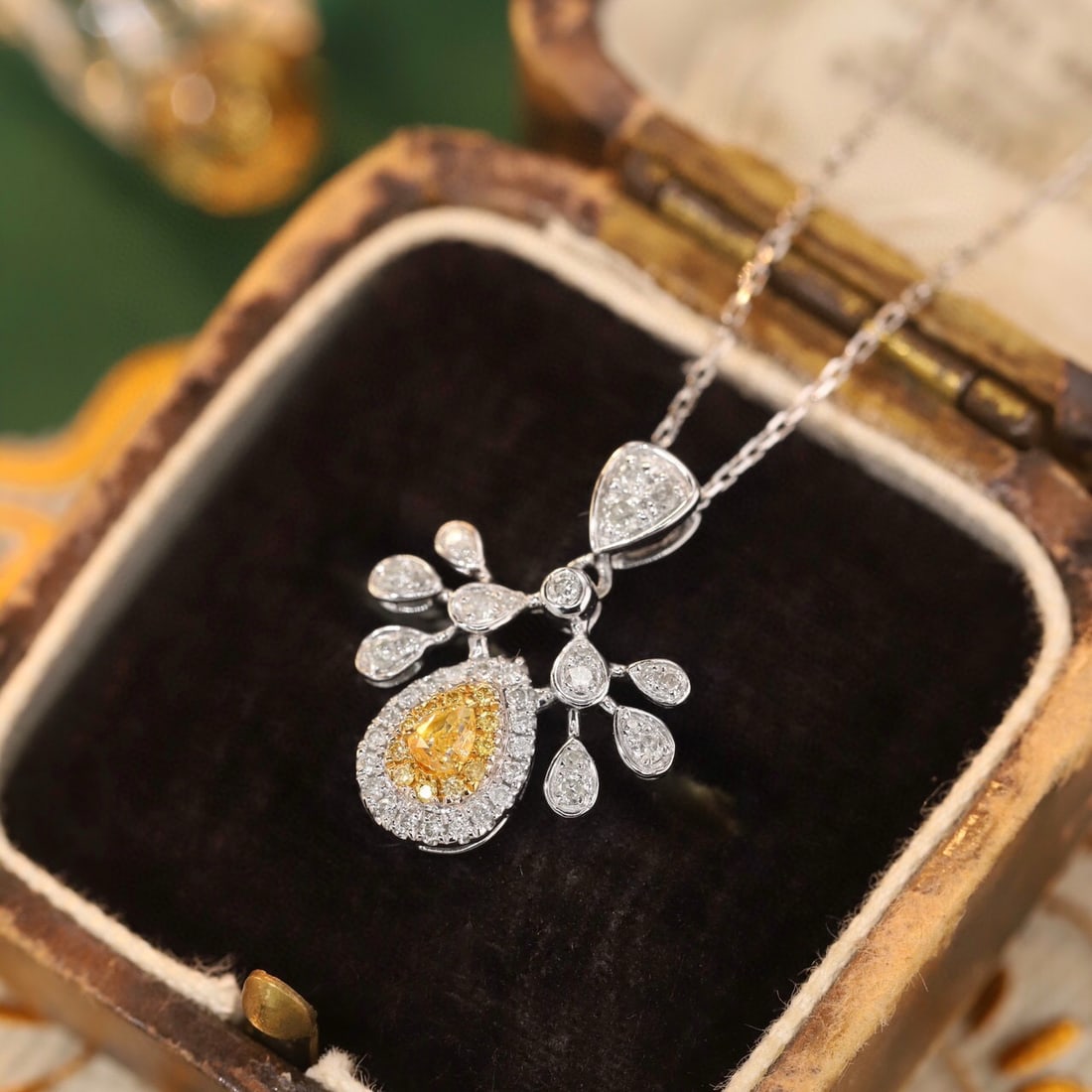14k Gold 0.35 Ctw Natural Yellow Diamond & Diamond Necklace - 2