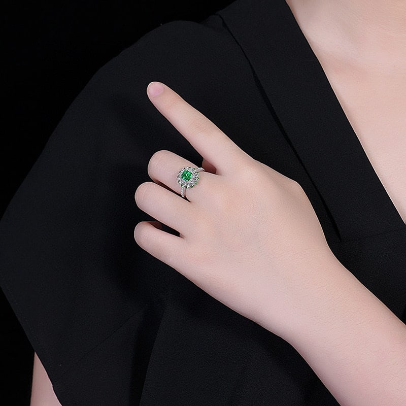 14k Gold 1.42 Ctw Vivid Green Natural Emerald & Diamond Ring - 5