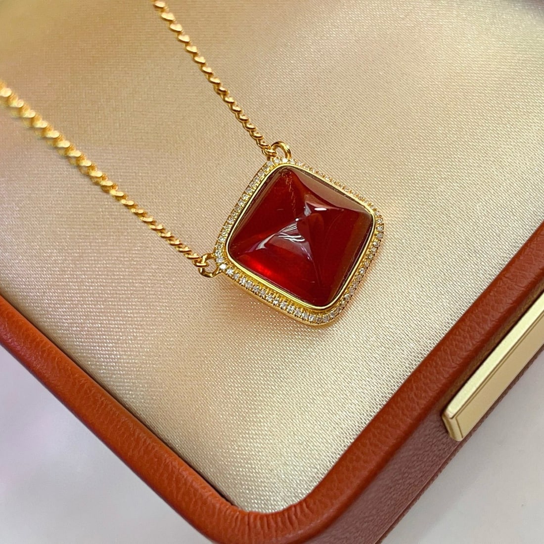 14k Gold 5.00 Ct Natural Spessartine & Diamond Necklace - 4