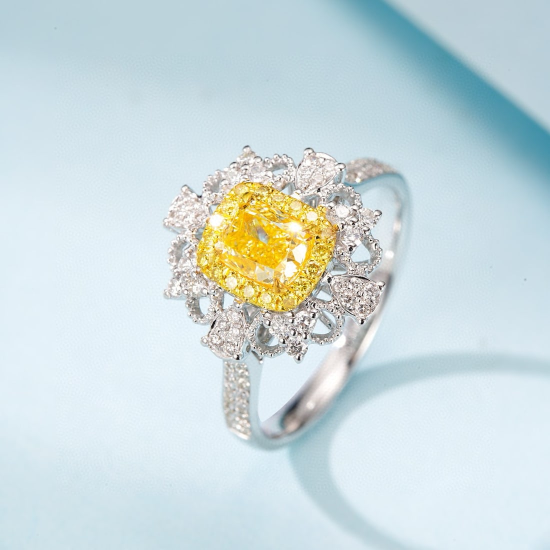 14k Gold 1.38 Ctw Natural Yellow Diamond & Diamond Ring - 3