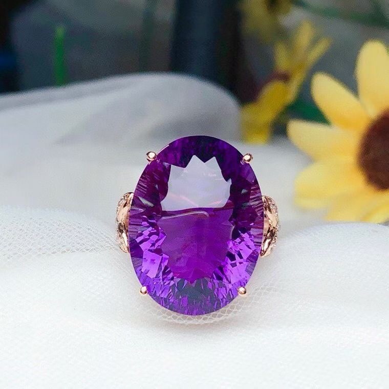 14k Gold 20.05 Ct Natural Amethyst & Diamond Ring - 2