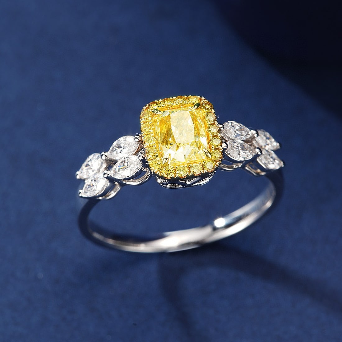 14k Gold 1.47 Ctw Natural Yellow Diamond & Diamond Ring - 3