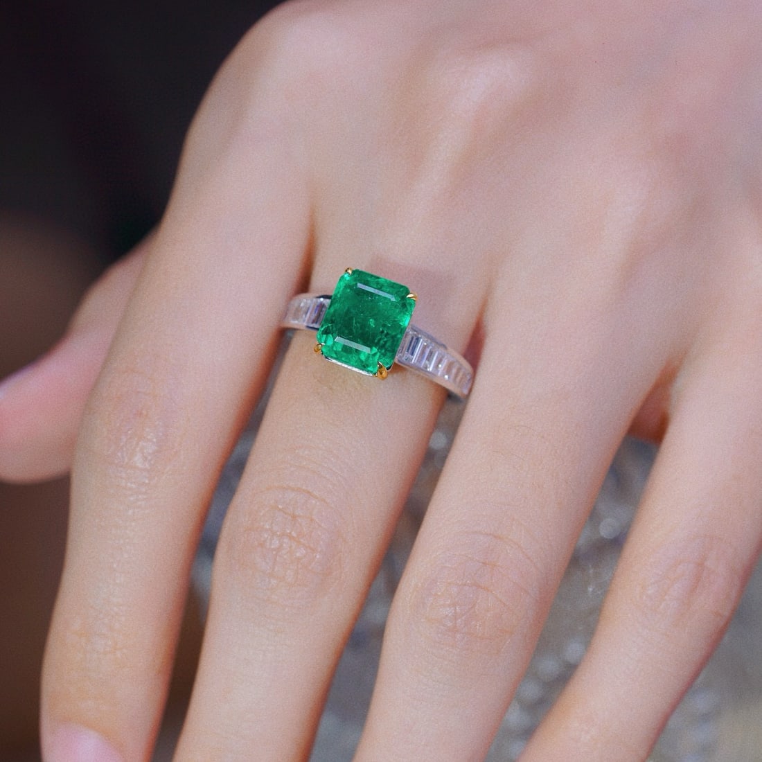 14k Gold 4.01 Ctw Natural Emerald & Diamond Ring - 3