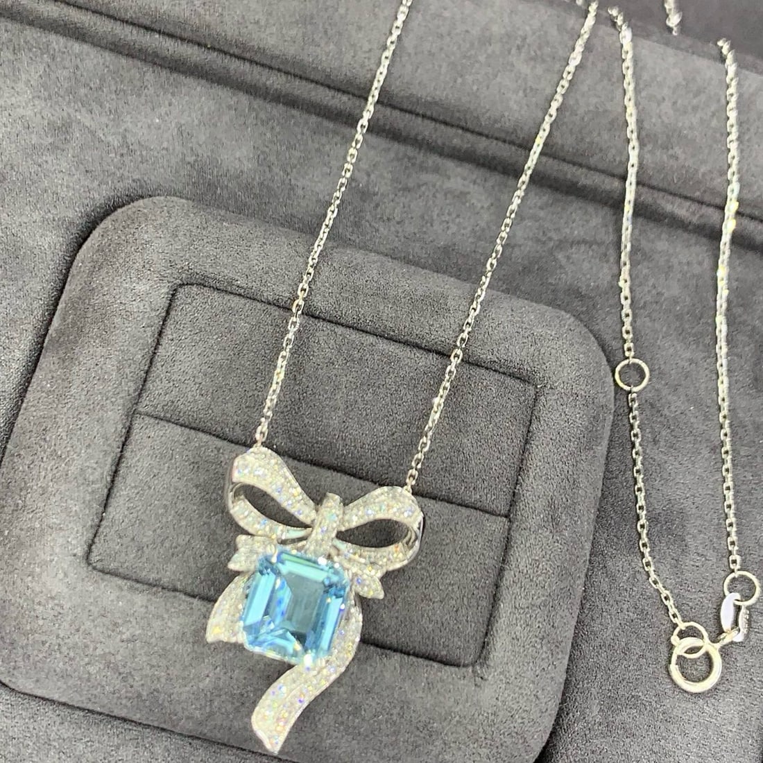14k Gold 3.17 Ctw Natural Aquamarine & Diamond Necklace - 4