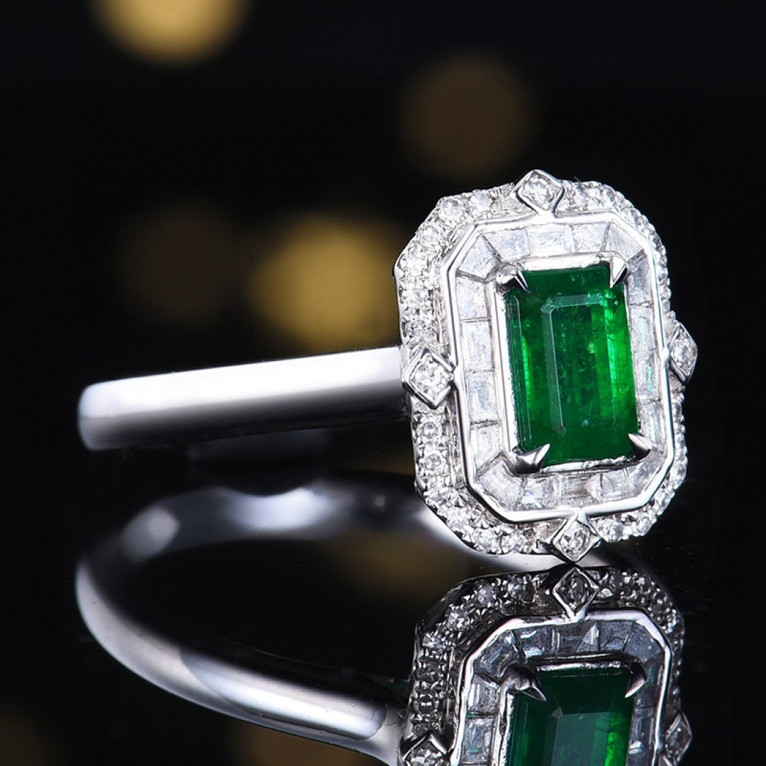 14k Gold 1.06 Ctw Vivid Green Natural Emerald & Diamond Ring - 3