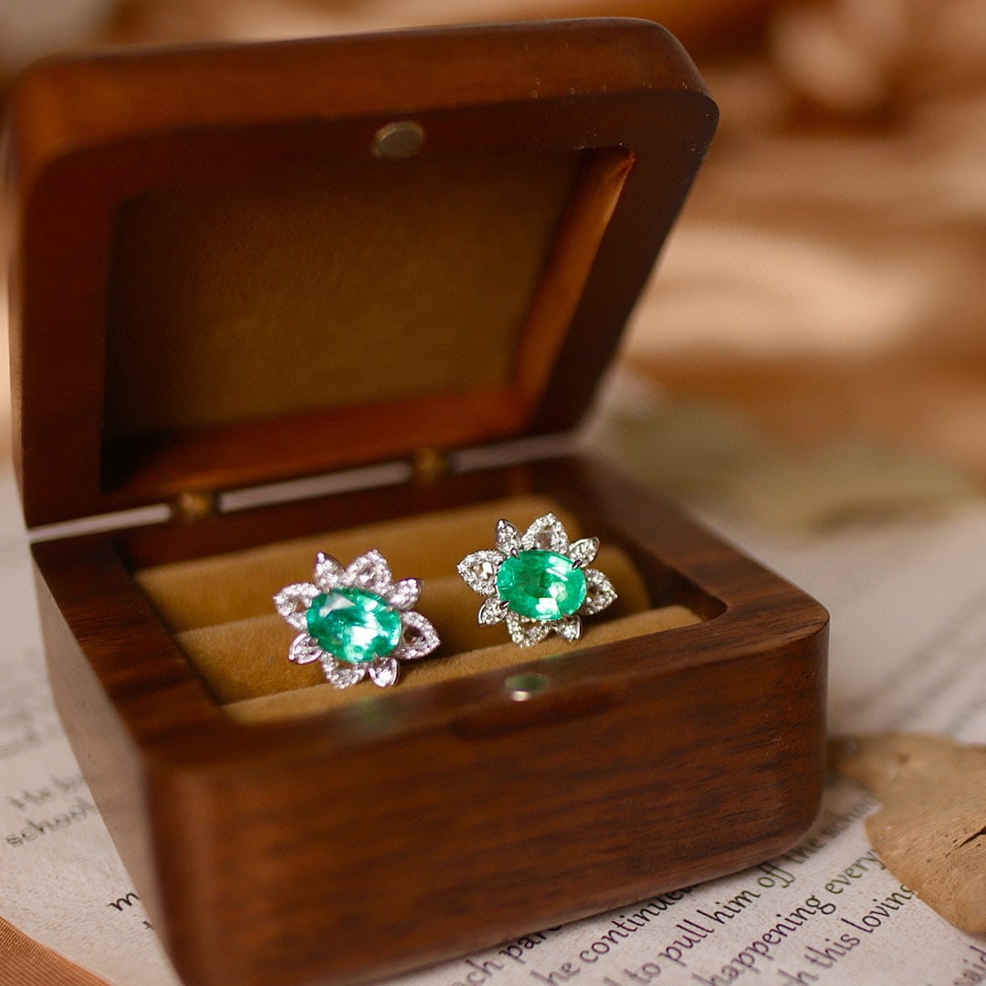 14k Gold 2.78 Ctw Natural Emerald & Diamond Earrings - 2