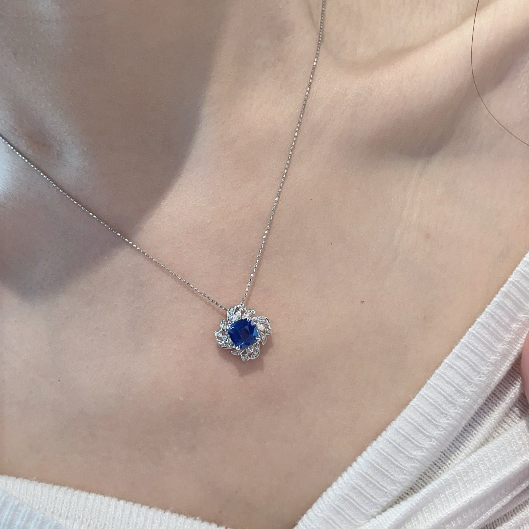 14k Gold 1.75 Ct Natural Sapphire & Diamond Pendant( Without Chain ) - 5
