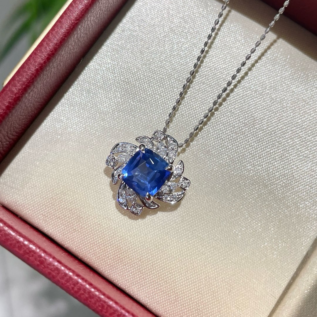 14k Gold 1.75 Ct Natural Sapphire & Diamond Pendant( Without Chain ) - 7