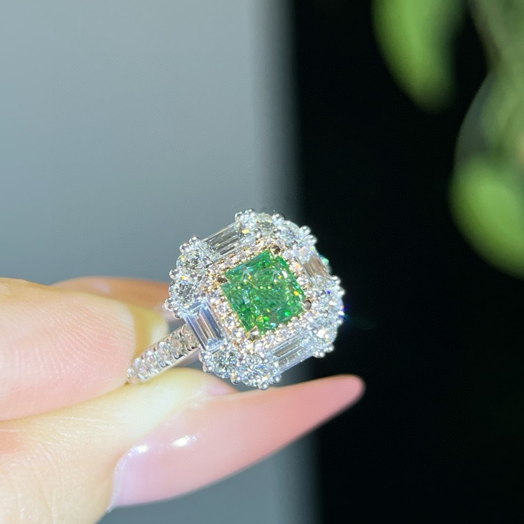 Gia Certified 14k Gold 2.22 Ctw Natural Green Diamond & Diamond Ring - 3