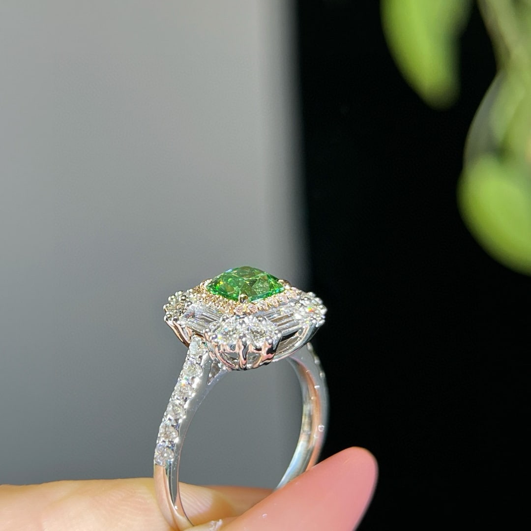 Gia Certified 14k Gold 2.22 Ctw Natural Green Diamond & Diamond Ring - 4