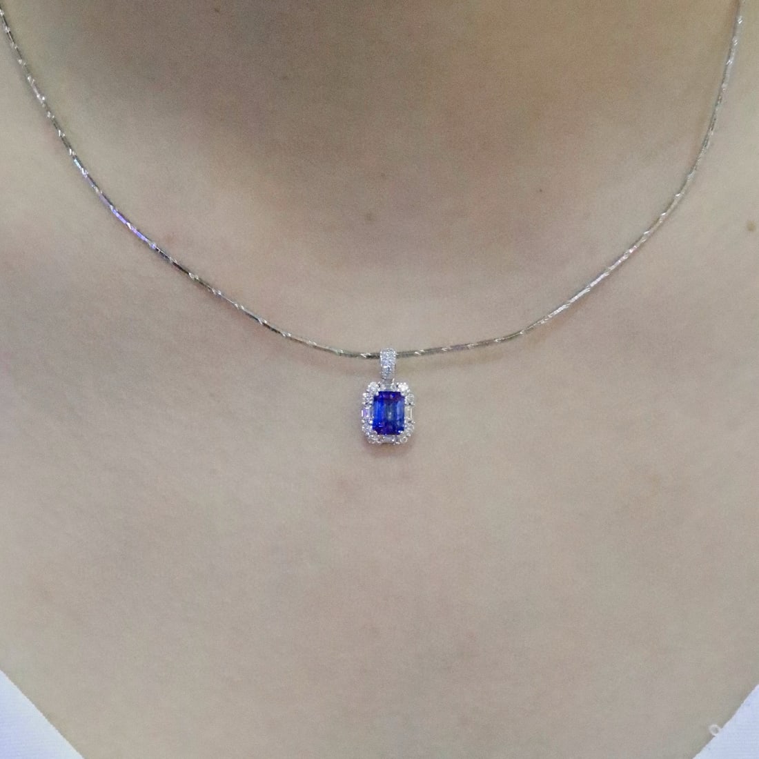 14k Gold 1.55 Ctw Natural Sapphire & Diamond Pendant( Without Chain ) - 5