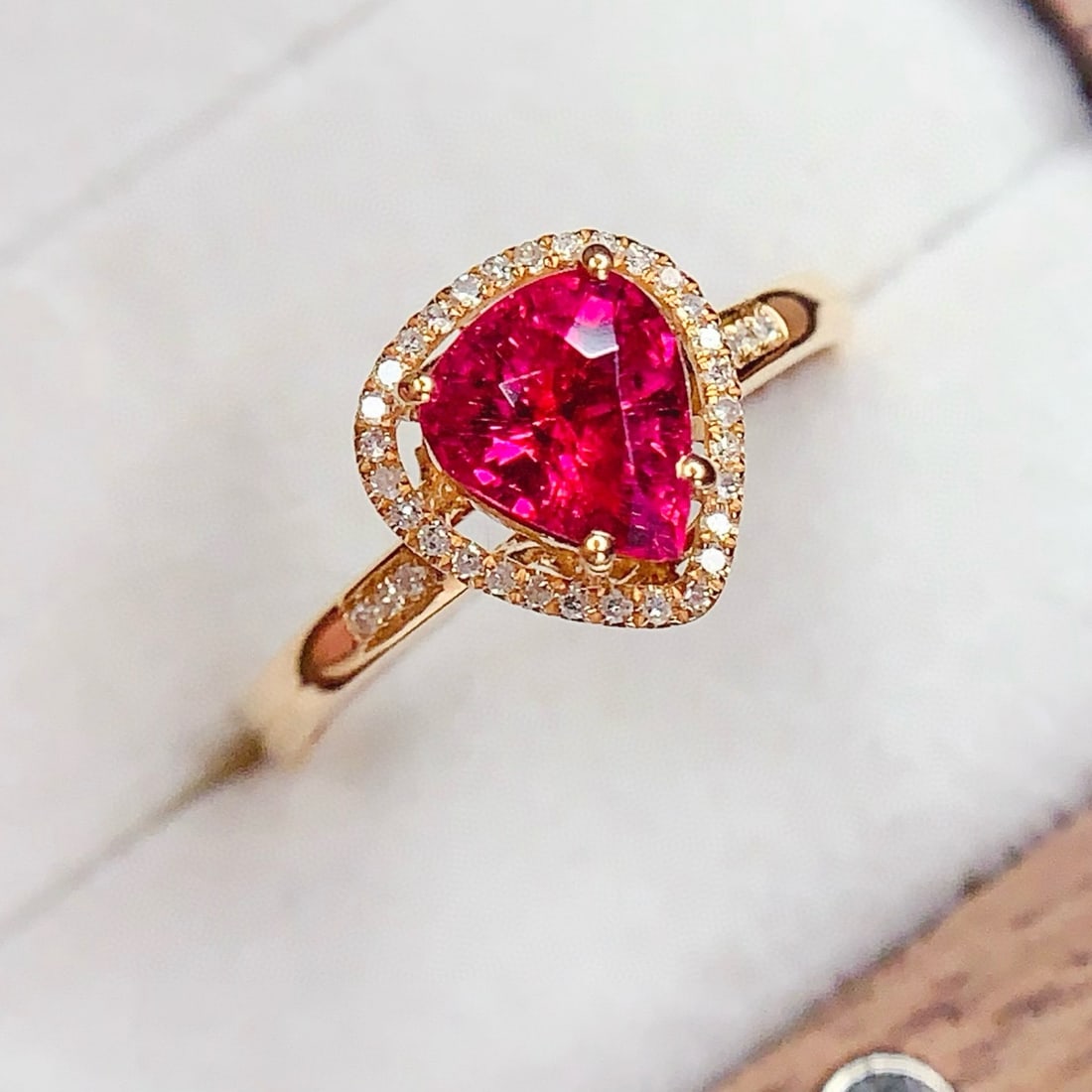 14k Gold 1.7 Ct Natural Tourmaline & Diamond Ring - 4