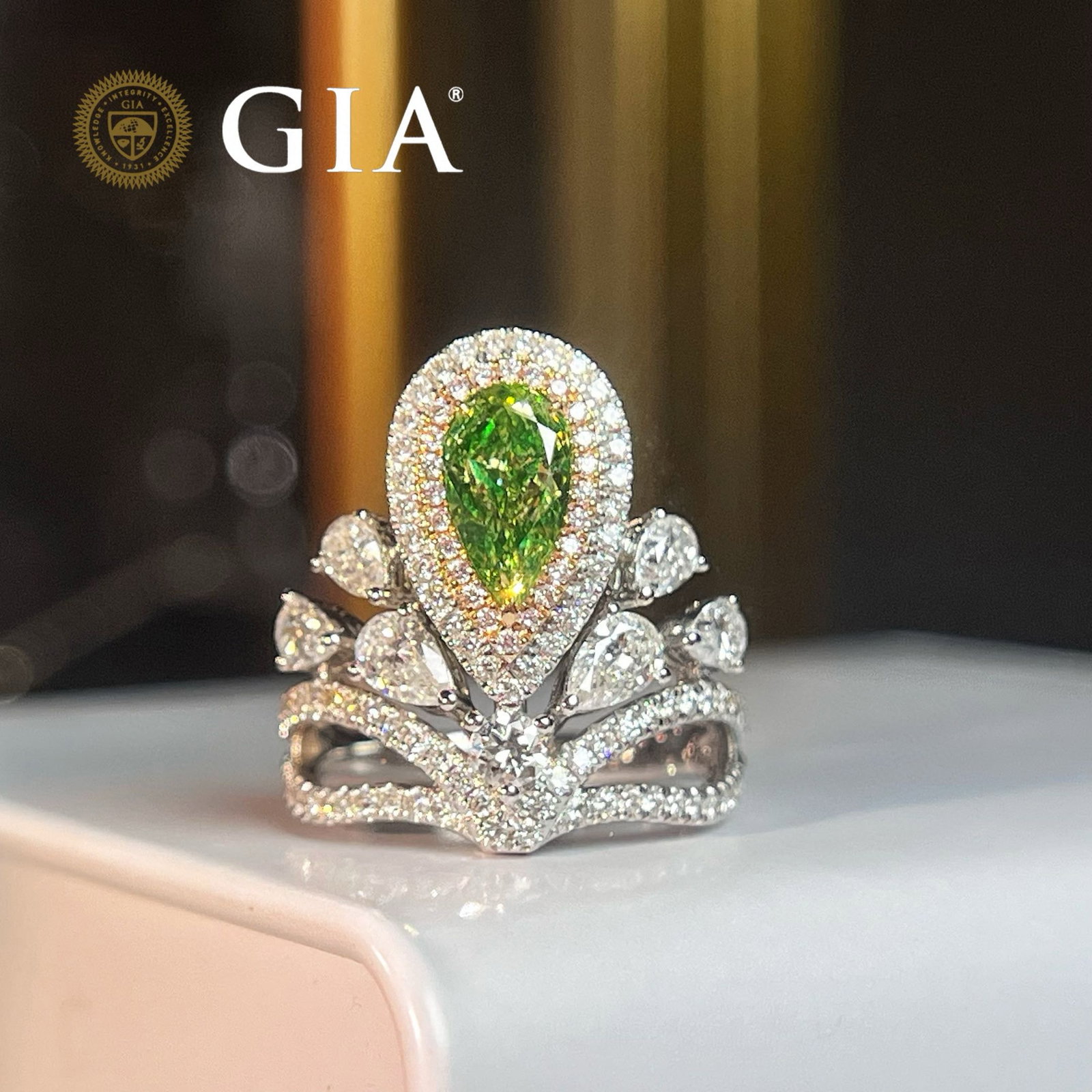 Gia Certified 14k Gold 2.53 Ctw Natural Green Diamond & Diamond Ring: Ref:231058103 // gold content:14k gold // ring size:7. 25us // // main gemstone:green diamond // certified:gia // shape:pear // carat weight:1. 03ct // clarity grade:si1 // color:green //