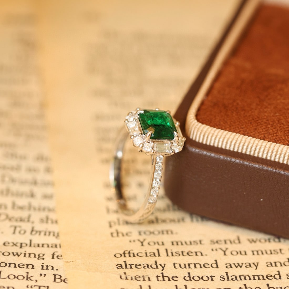 14k Gold 1.99 Ctw Vivid Green Natural Emerald & Diamond Ring - 2