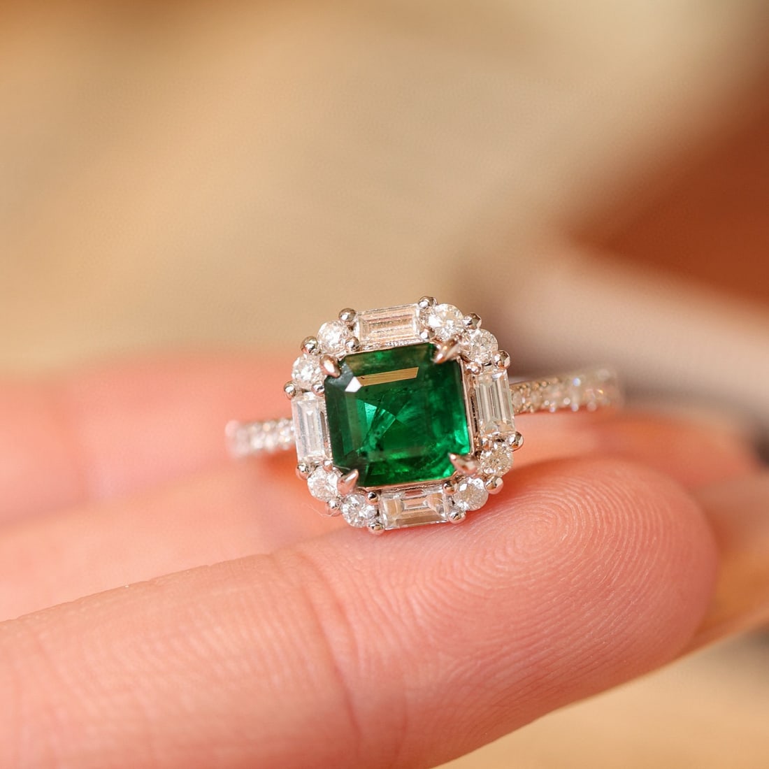 14k Gold 1.99 Ctw Vivid Green Natural Emerald & Diamond Ring - 3