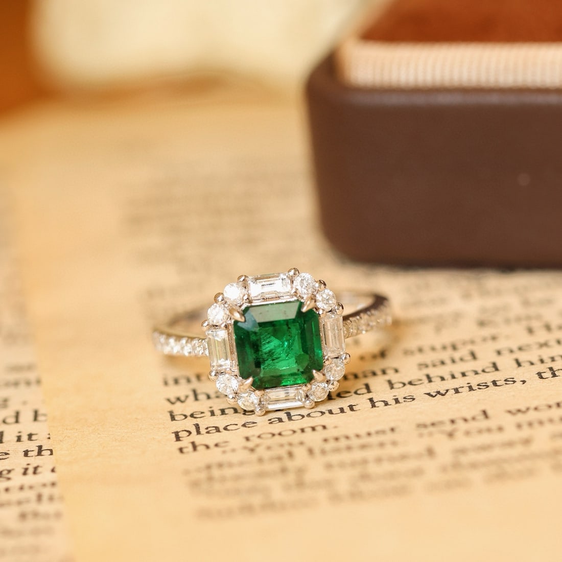 14k Gold 1.99 Ctw Vivid Green Natural Emerald & Diamond Ring - 8