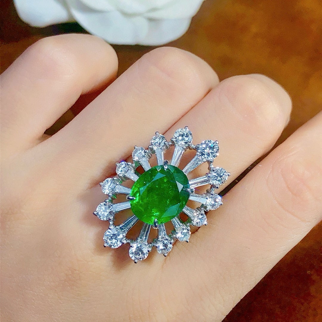 14k Gold 7.81 Ctw Natural Emerald & Diamond Ring - 5