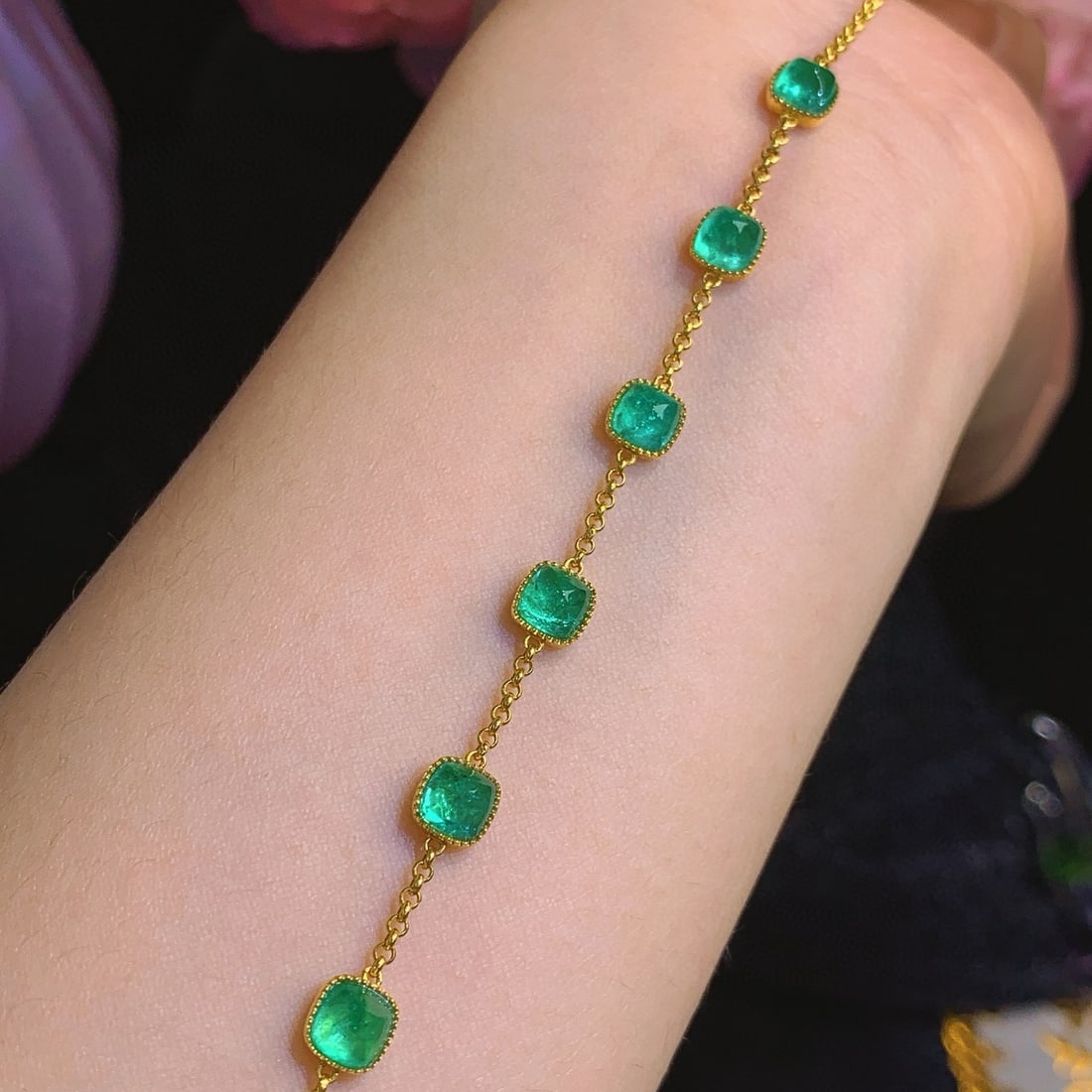 14k Gold 4 Ct Natural Emerald Bracelet - 4
