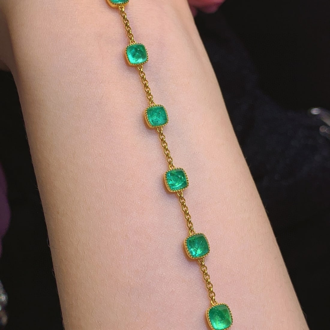 14k Gold 4 Ct Natural Emerald Bracelet - 6