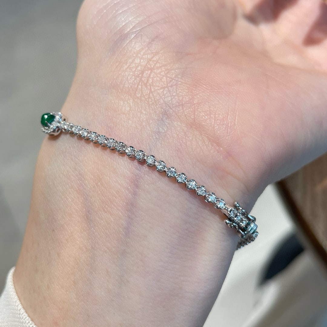 14k Gold 2.00 Ctw Natural Emerald & Diamond Bracelet - 2