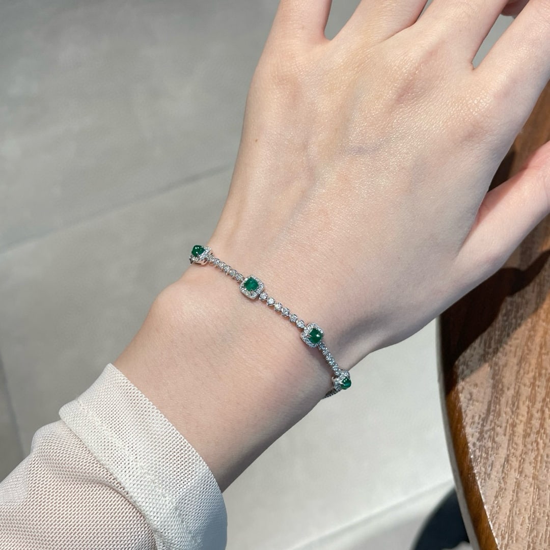 14k Gold 2.00 Ctw Natural Emerald & Diamond Bracelet - 4