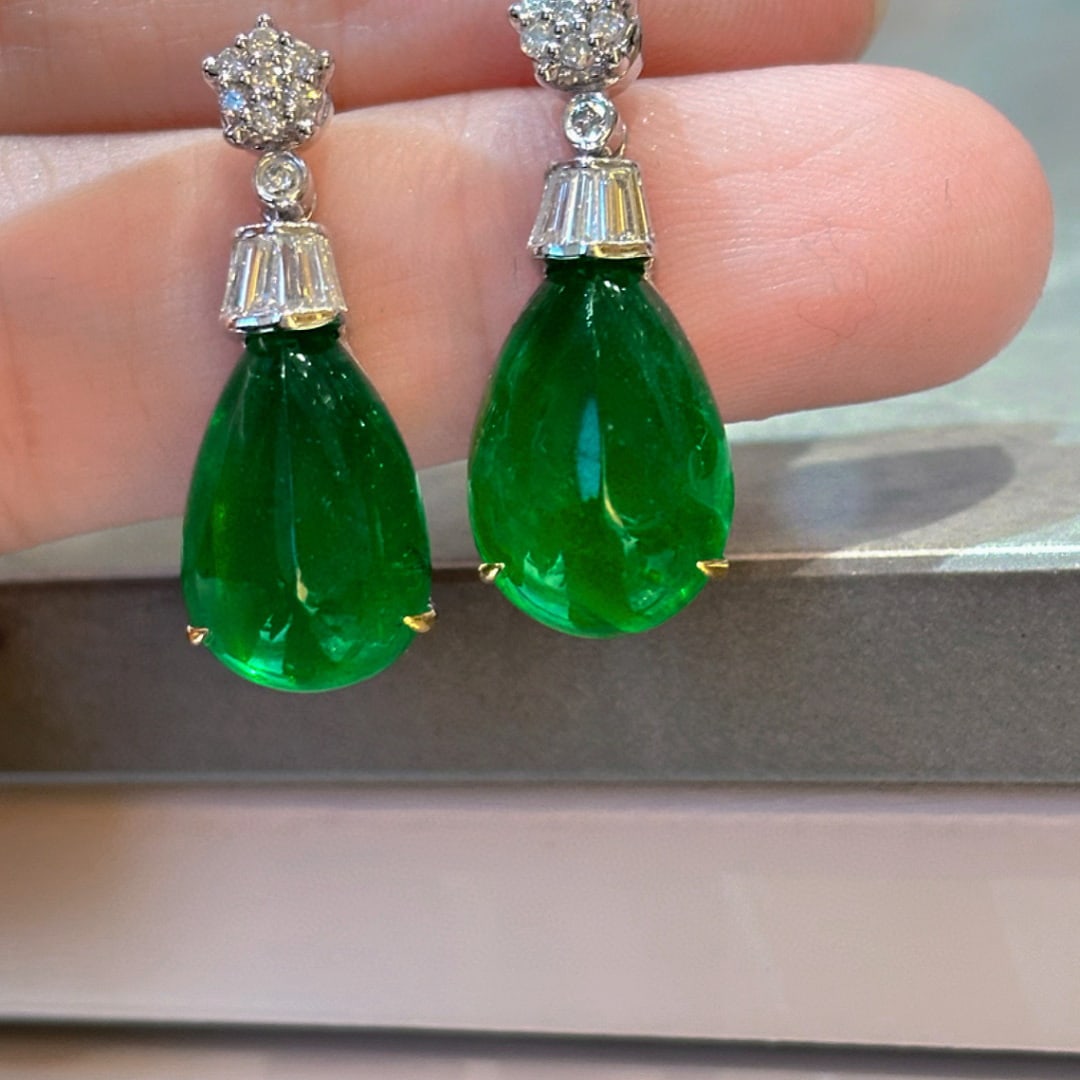 14k Gold 11.98 Ct Vivid Green Natural Emerald & Diamond Earrings - 2