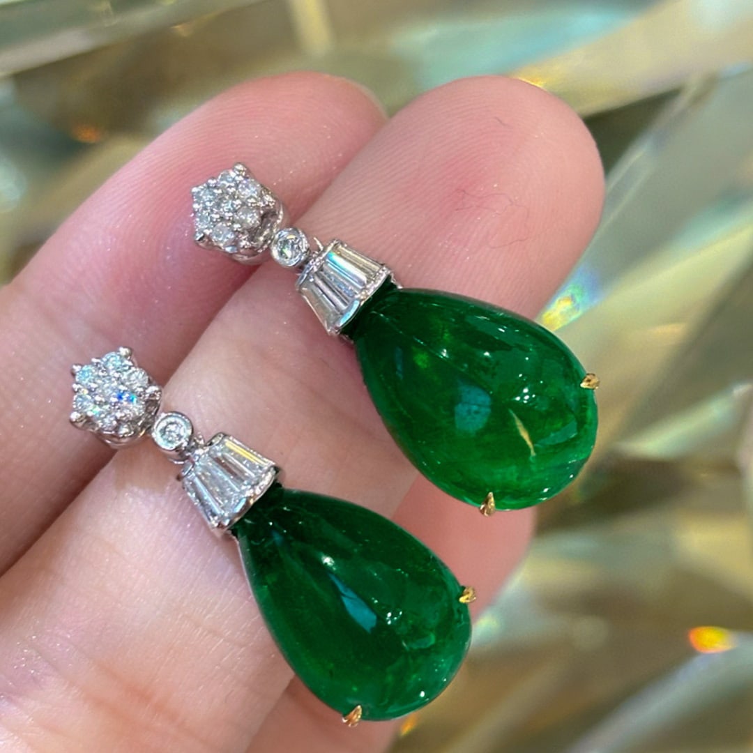 14k Gold 11.98 Ct Vivid Green Natural Emerald & Diamond Earrings - 3