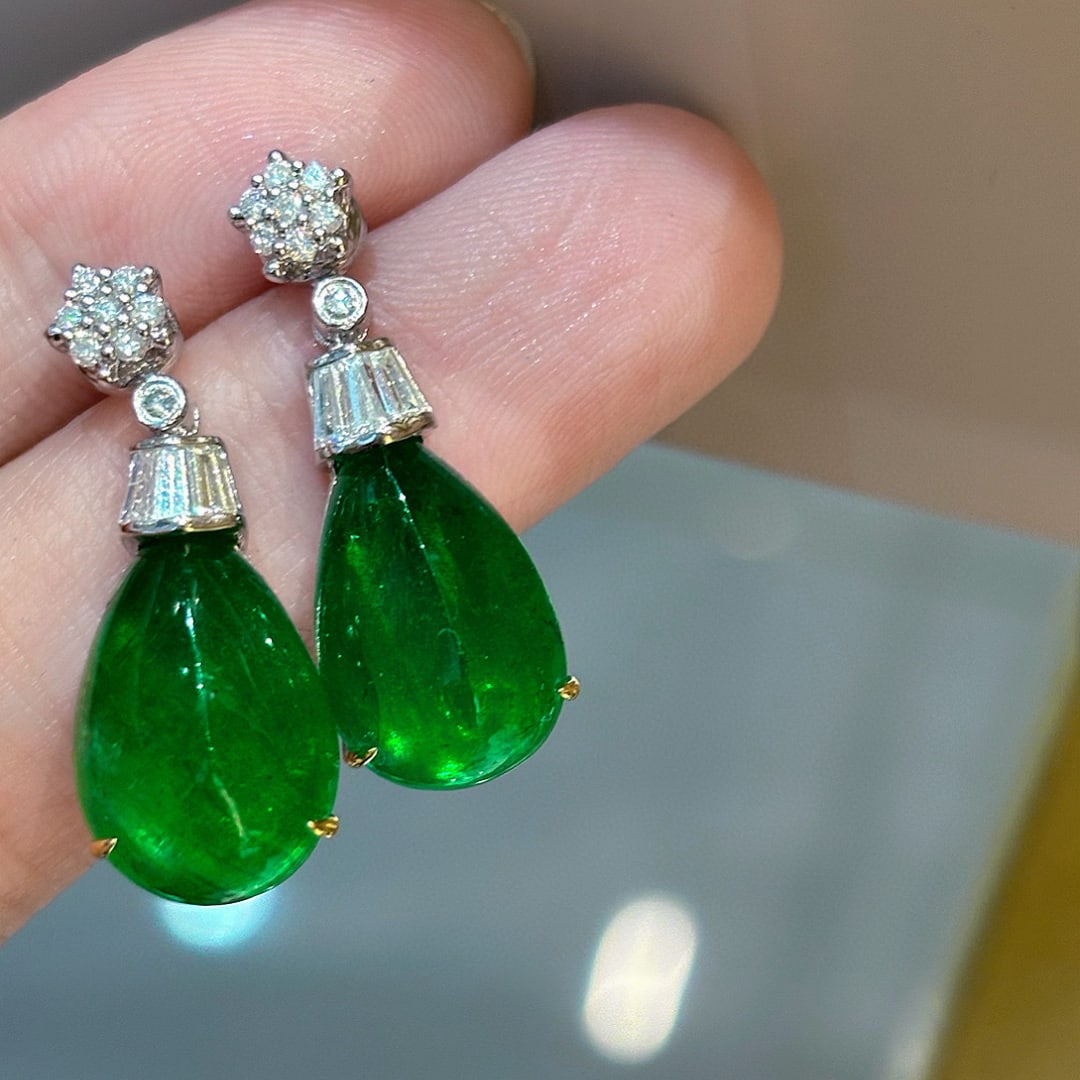 14k Gold 11.98 Ct Vivid Green Natural Emerald & Diamond Earrings - 6