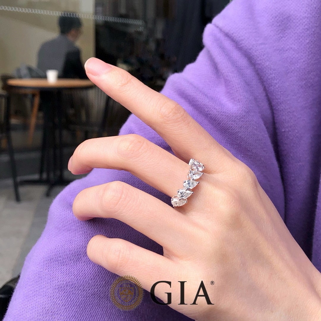 14k Gold 2.1 Ct Natural H Diamond Ring - 2