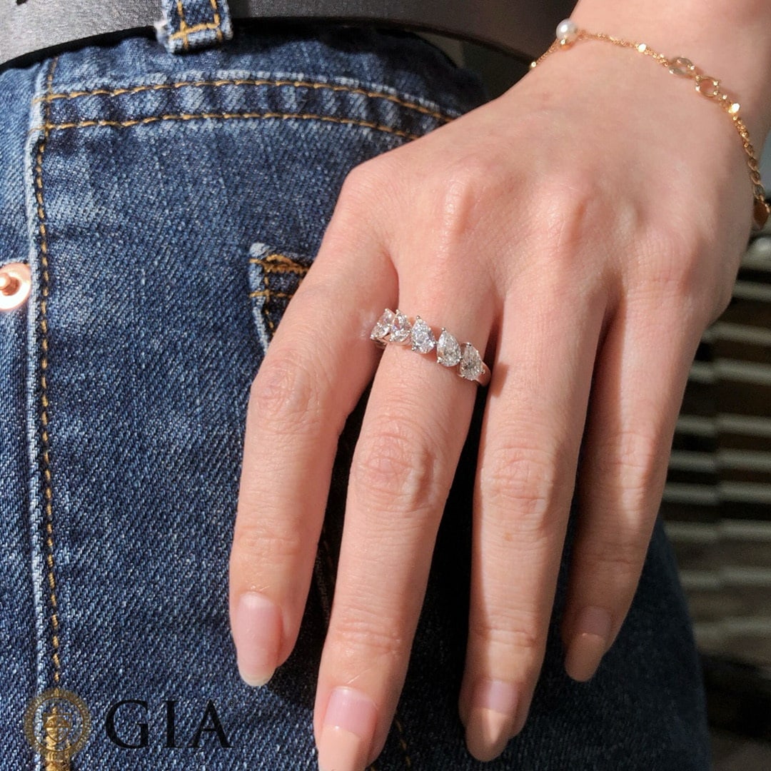 14k Gold 2.1 Ct Natural H Diamond Ring - 4