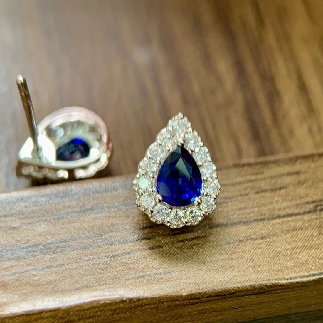 14k Gold 1.11 Ctw Vivid Blue Natural Sapphire & Diamond Earrings - 3