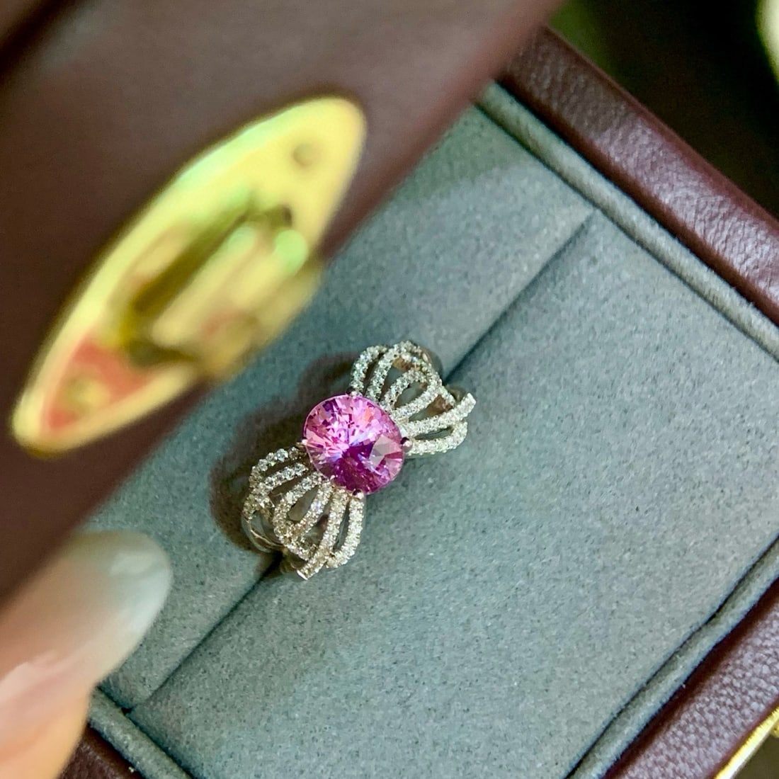 14k Gold 1.98 Ctw Natural Padparadscha Sapphire & Diamond Ring - 3