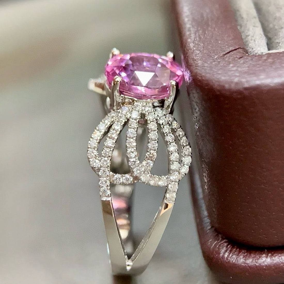 14k Gold 1.98 Ctw Natural Padparadscha Sapphire & Diamond Ring - 5
