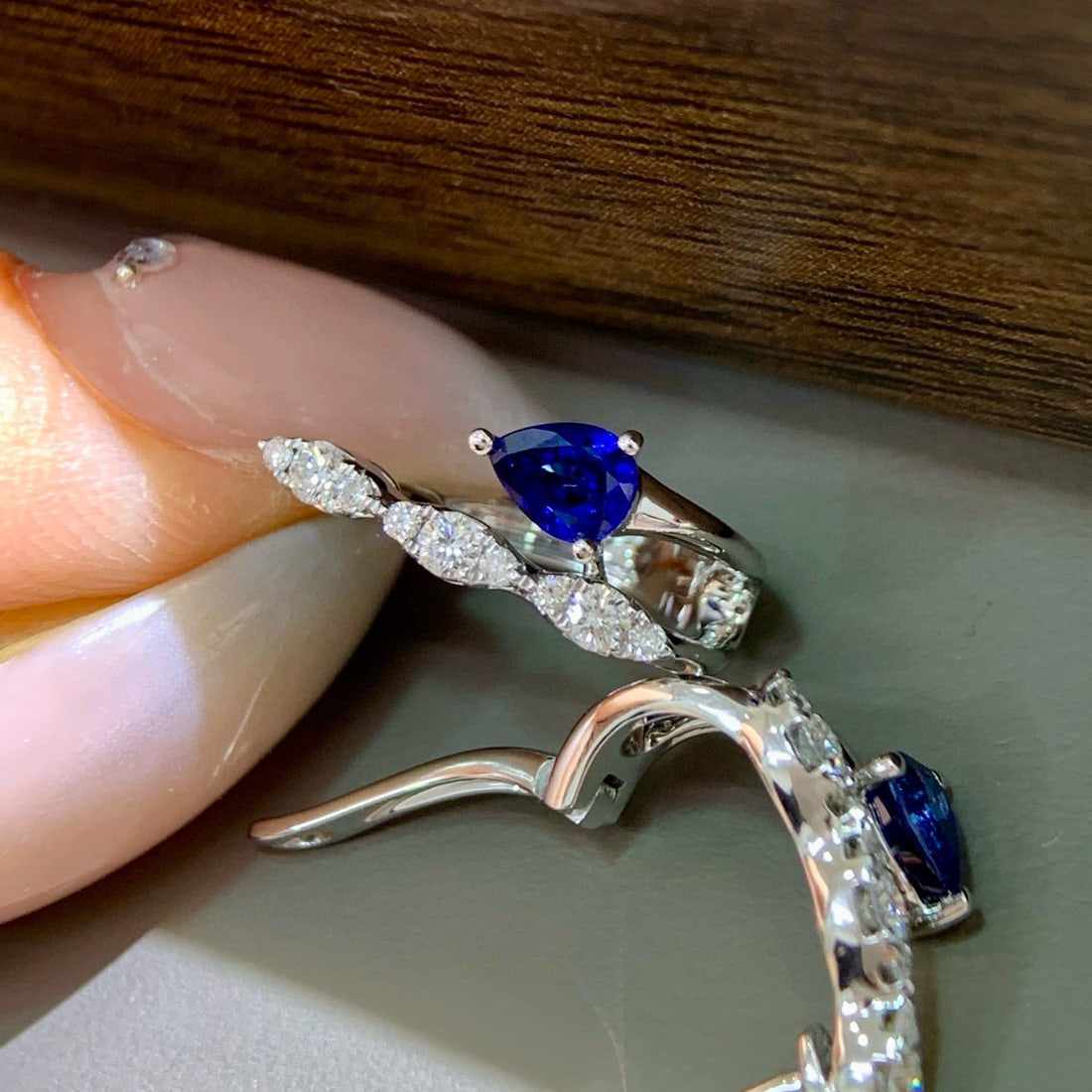 14k Gold 1.14 Ctw Vivid Blue Natural Sapphire & Diamond Earrings - 2