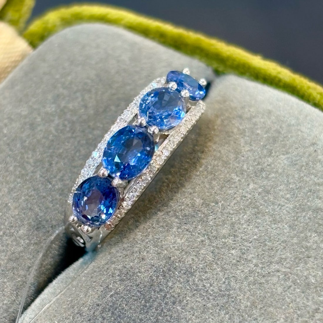 14k Gold 1.37 Ct Natural Sapphire & Diamond Ring - 3