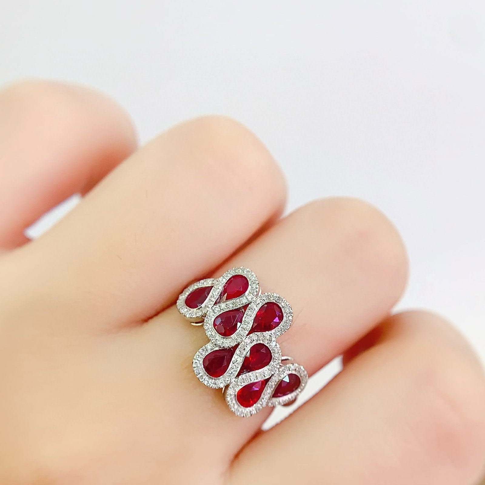 14k Gold 2.8 Ct Vivid Red Natural Ruby & Diamond Ring - 6