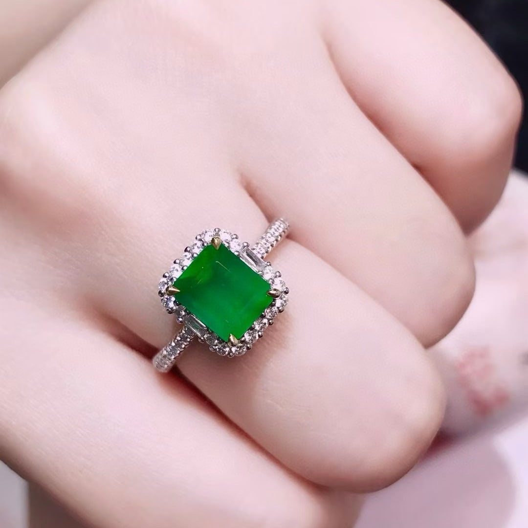 14k Gold 2.75 Ctw Vivid Green Natural Emerald & Diamond Ring - 4
