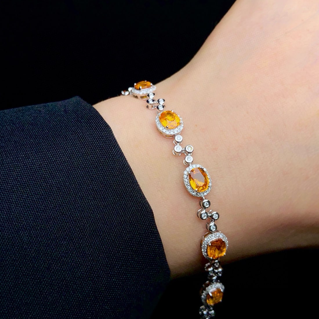 14k Gold 7.40 Ctw Natural Spessartine & Diamond Bracelet - 5