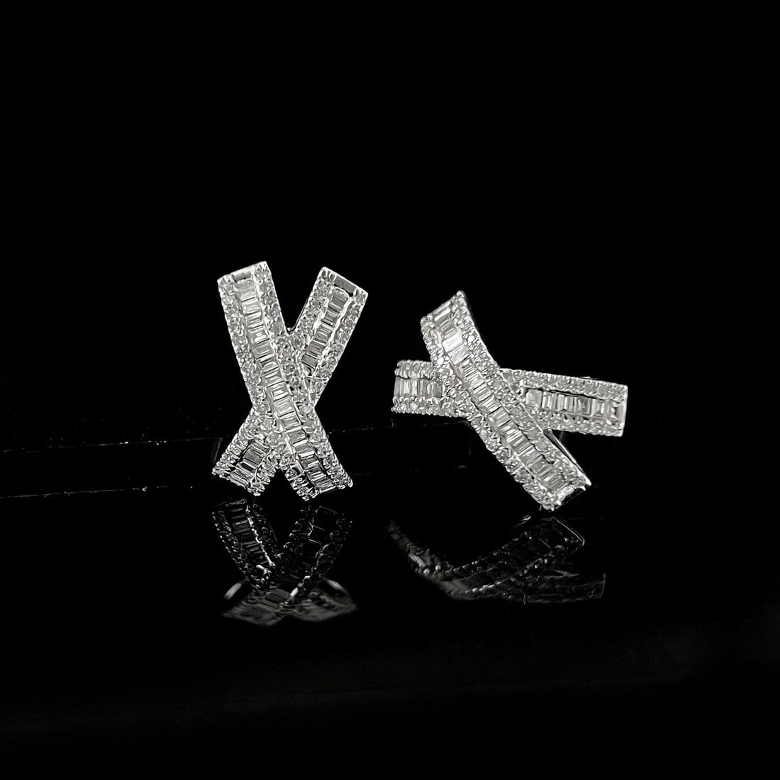 14k Gold 0.6 Ct Natural H Diamond Earrings - 4