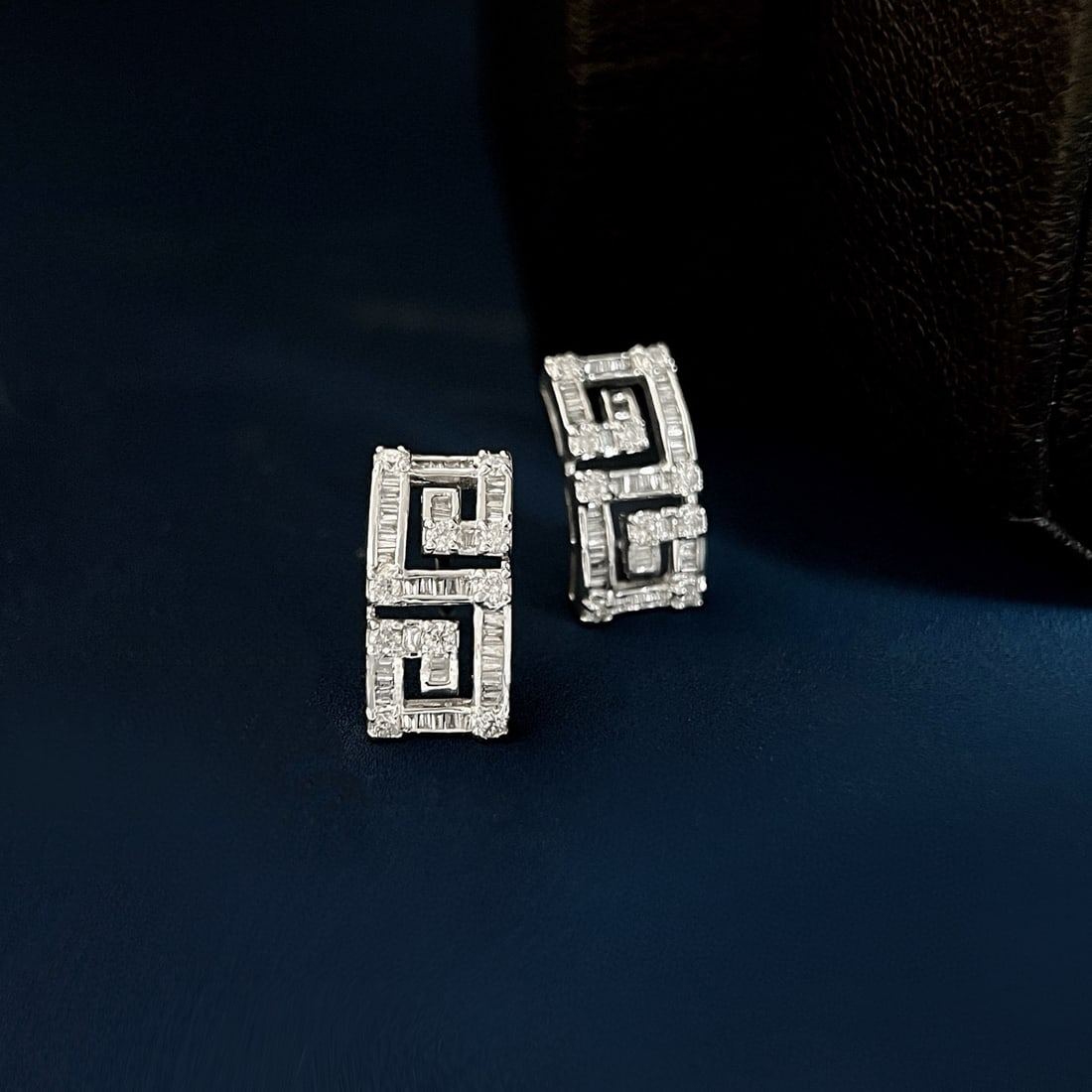 14k Gold 0.86 Ct Natural H Diamond Earrings - 2