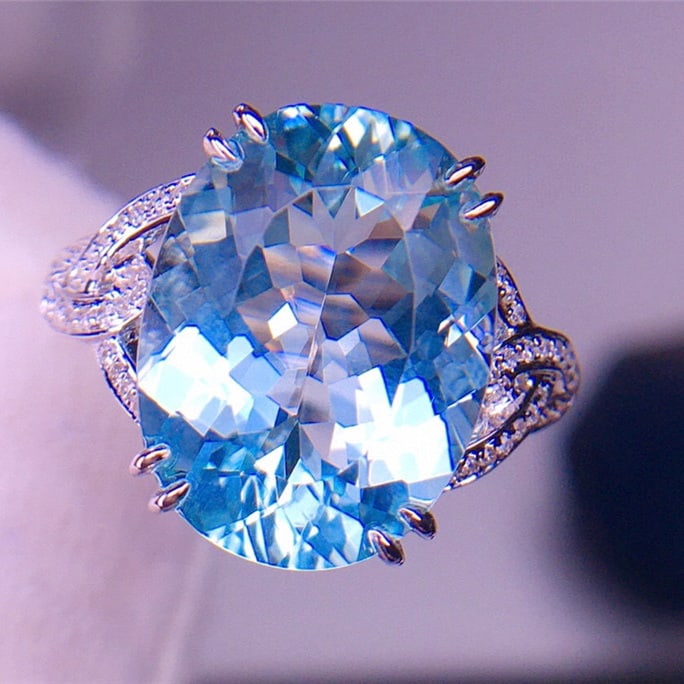 14k Gold 6.9 Ct Natural Aquamarine & Diamond Ring - 3