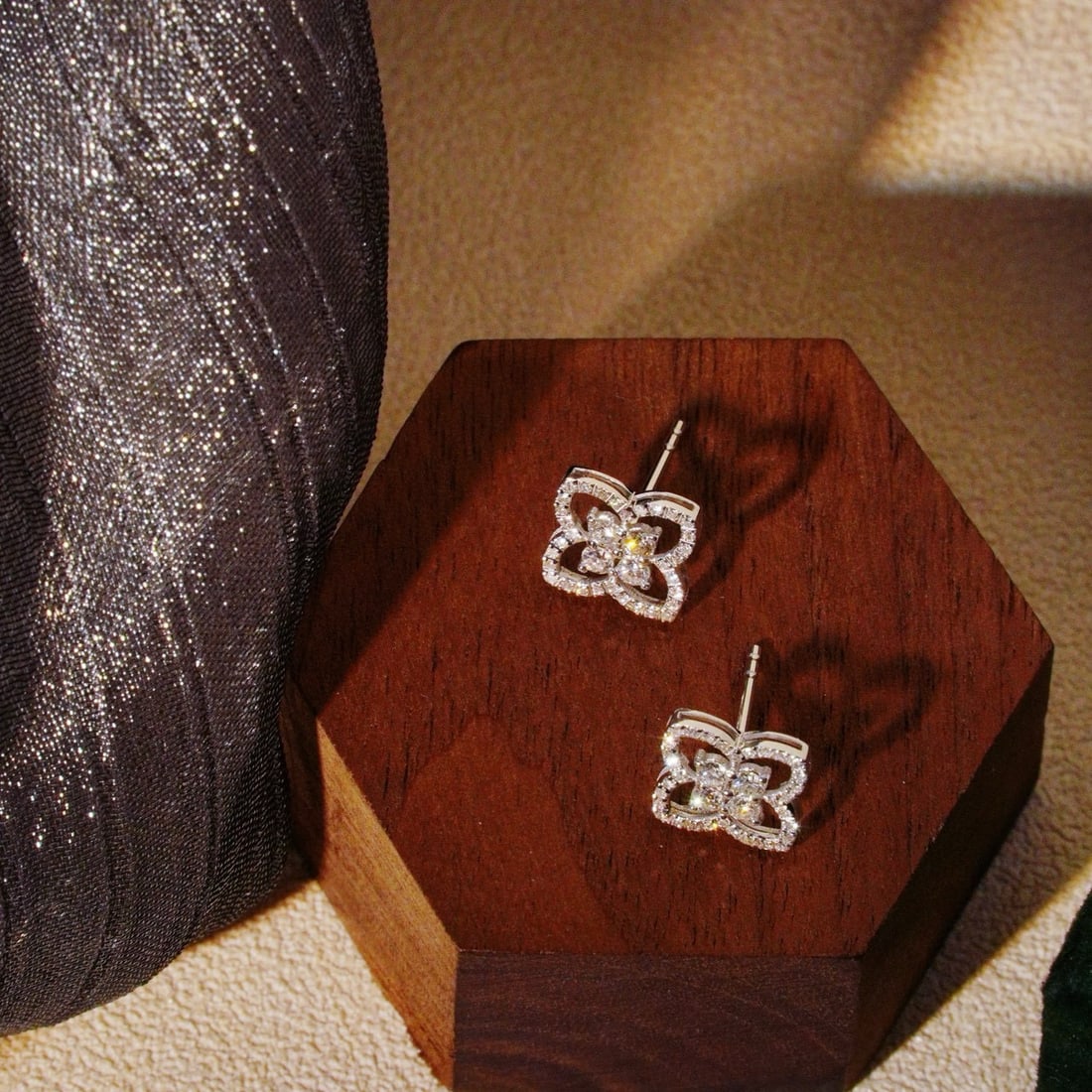 14k Gold 0.42 Ct Natural H Diamond Earrings - 8