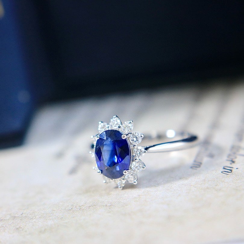 14k Gold 1.90 Ctw Natural Sapphire & Diamond Ring - 4