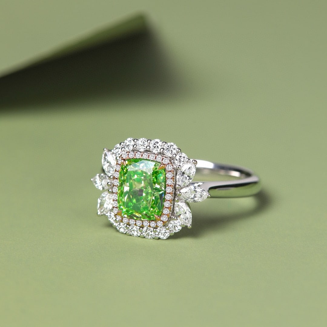 Gia Certified 14k Gold 2.01 Ct Natural Green Diamond & Diamond Ring - 2