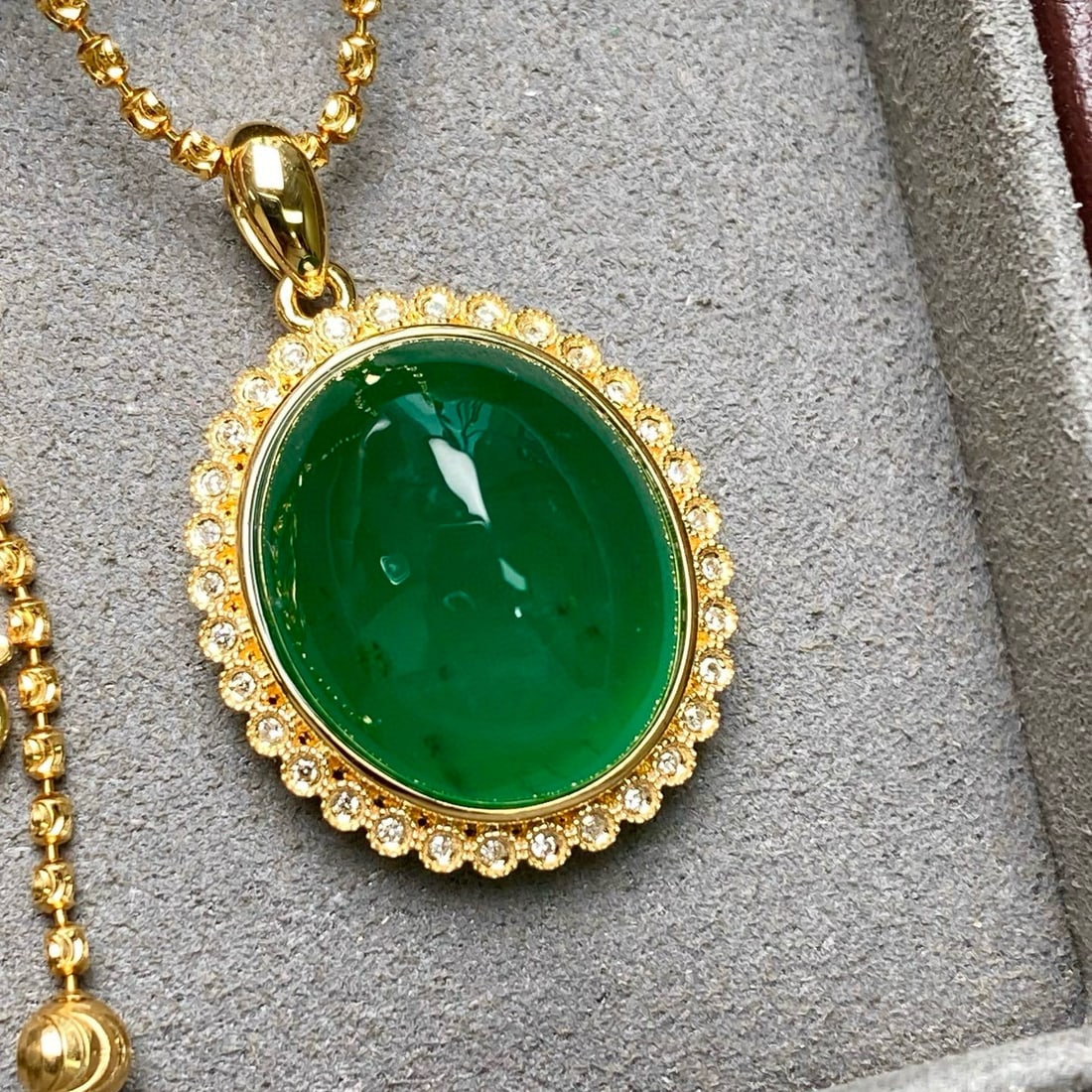 14k Gold 17.72 Ctw Vivid Green Natural Emerald & Diamond Pendant( Without Chain ) - 6