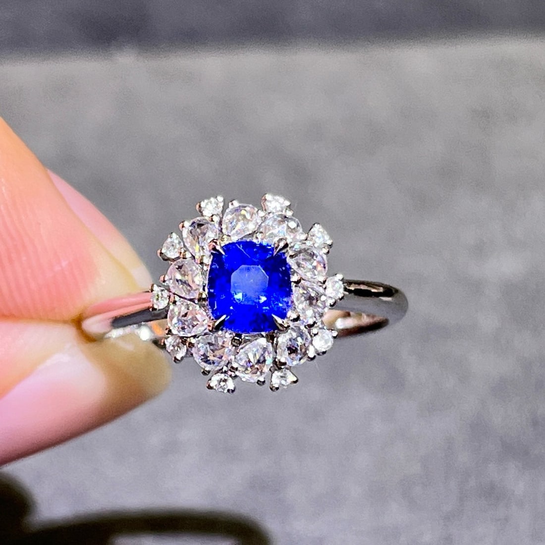 14k Gold 1.14 Ctw Natural Sapphire & Diamond Ring - 2